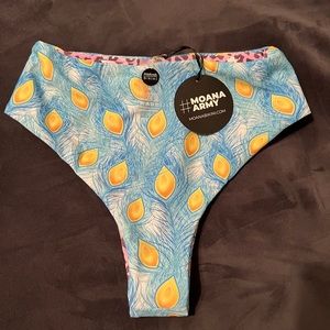 Moana peacock rise above